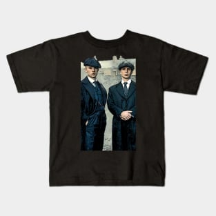 Thomas Shelby stands there emotionally, well dressed, with a family member as abstract comic art Kids T-Shirt